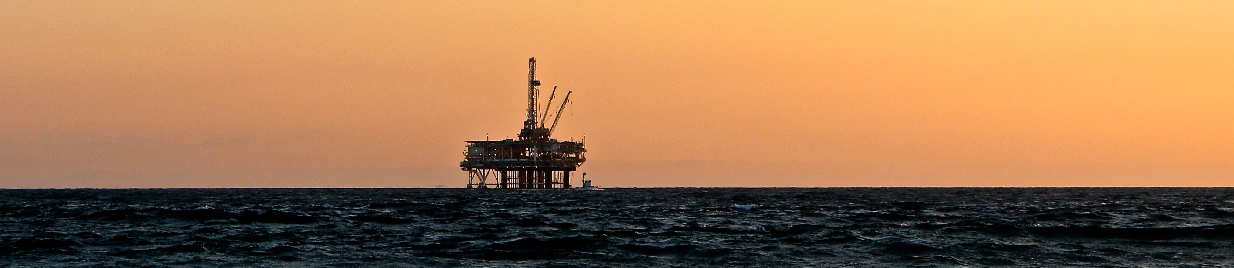 SiteCom oil rig - banner-1